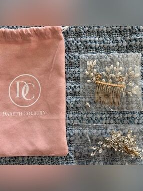 Gold Bridal Hair Comb - Pearl & Crystal Accents